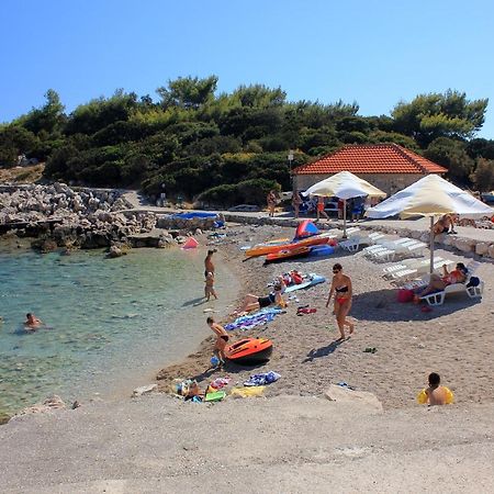 Apartments By The Sea Prizba, Korcula - 9255 Εξωτερικό φωτογραφία