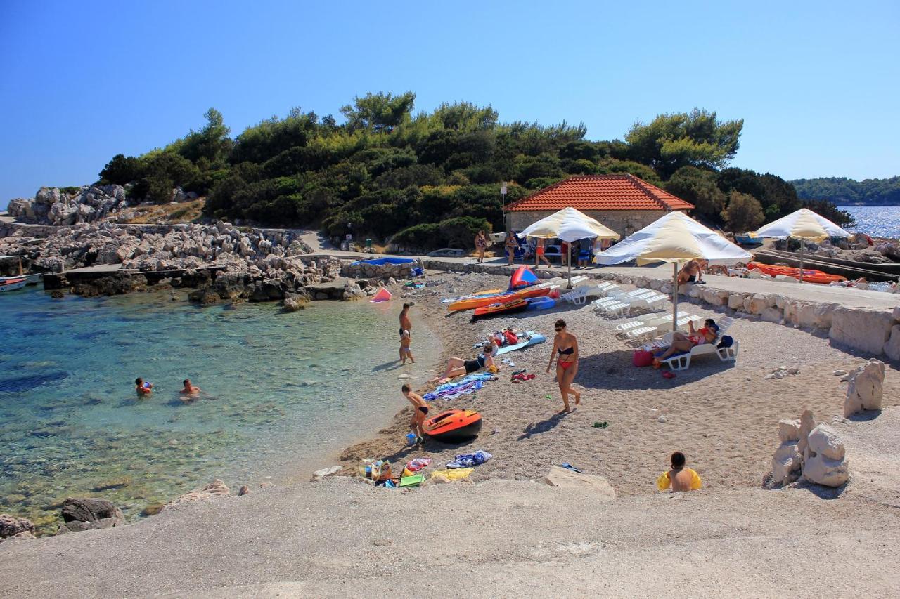 Apartments By The Sea Prizba, Korcula - 9255 Εξωτερικό φωτογραφία