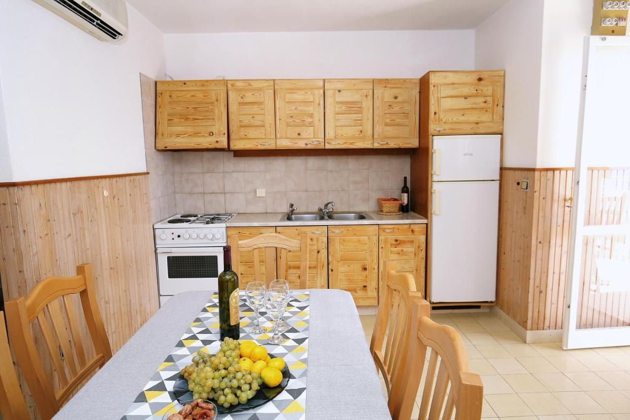 Apartments By The Sea Prizba, Korcula - 9255 Εξωτερικό φωτογραφία