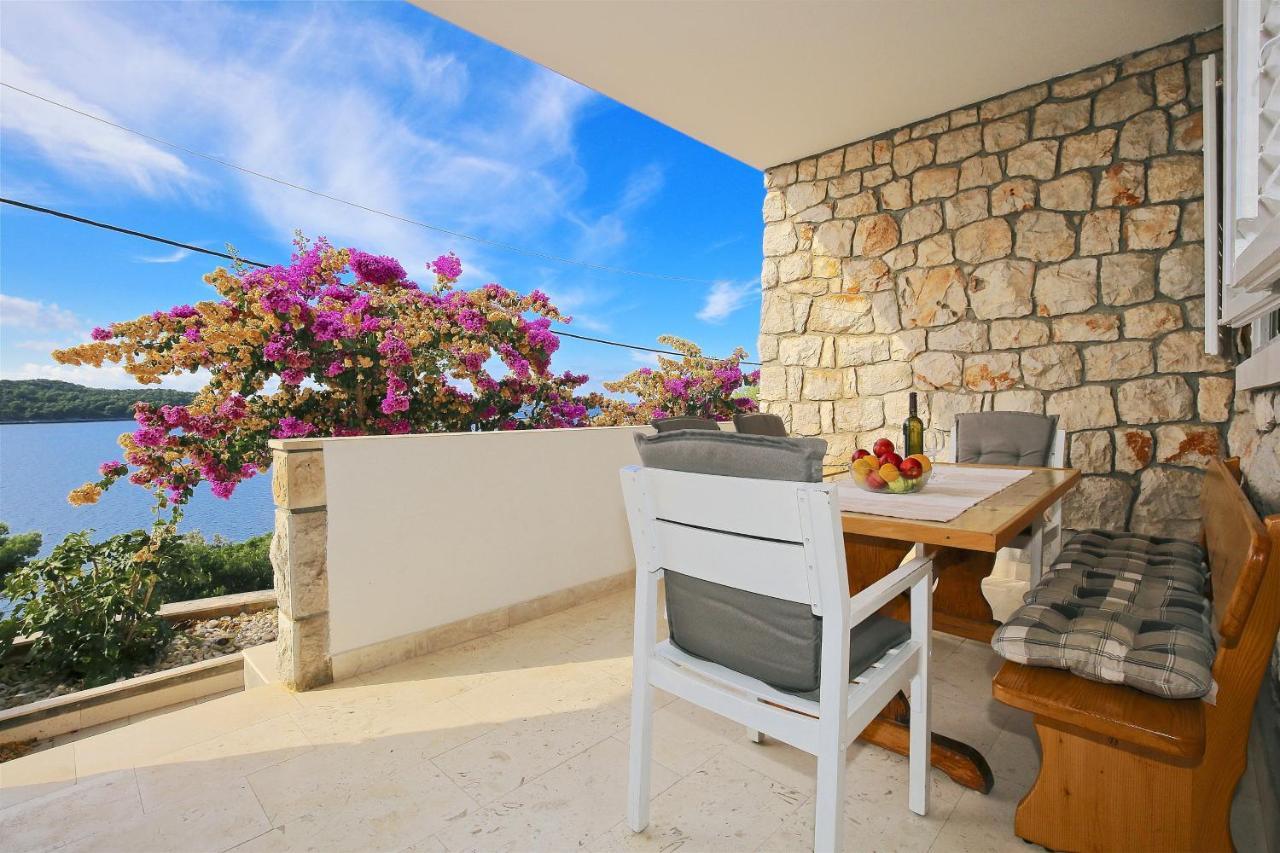 Apartments By The Sea Prizba, Korcula - 9255 Εξωτερικό φωτογραφία