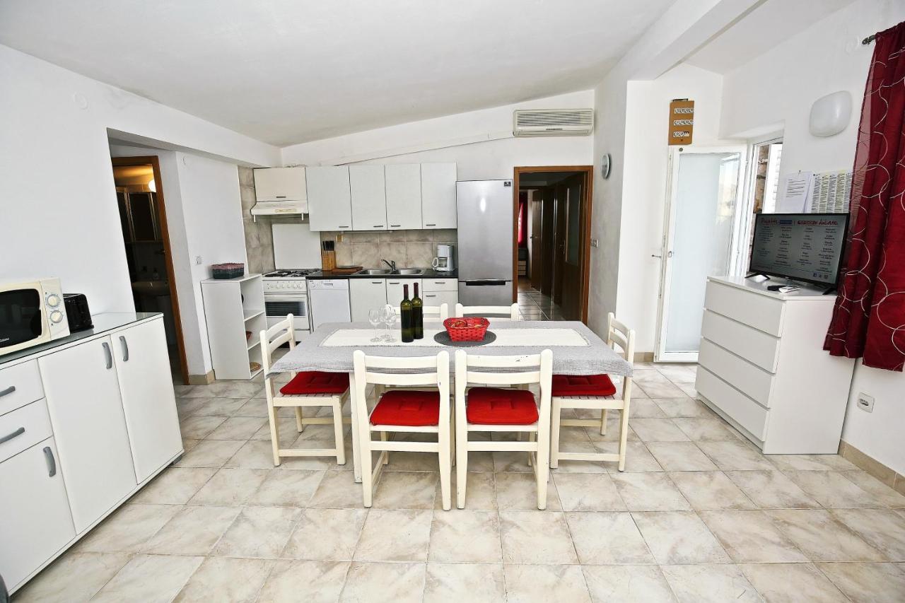 Apartments By The Sea Prizba, Korcula - 9255 Εξωτερικό φωτογραφία