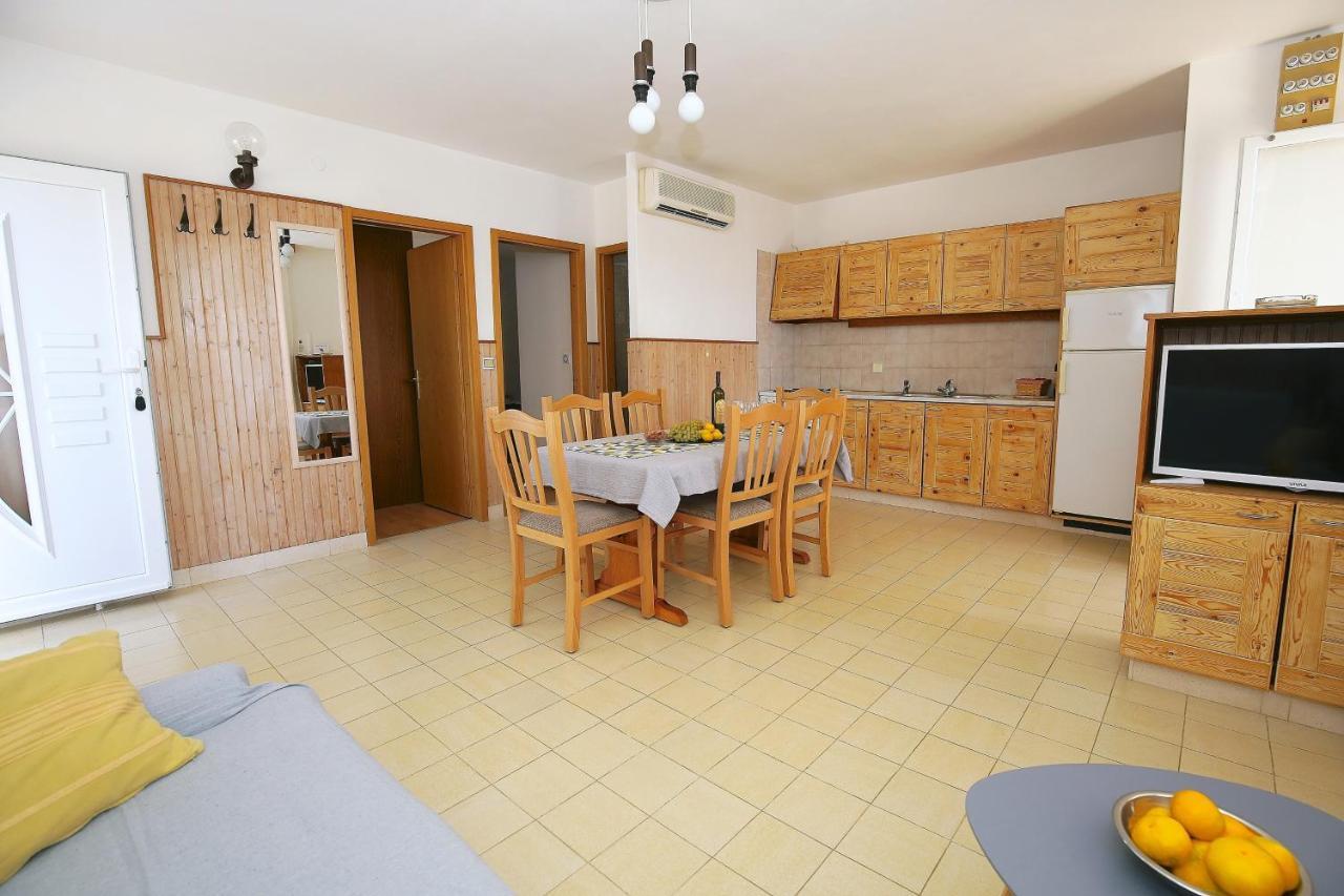 Apartments By The Sea Prizba, Korcula - 9255 Εξωτερικό φωτογραφία