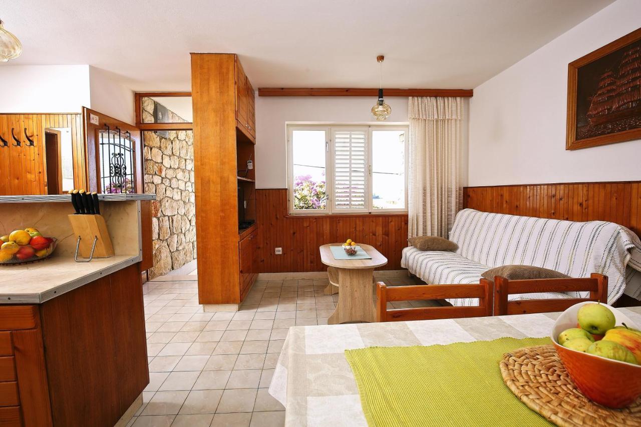 Apartments By The Sea Prizba, Korcula - 9255 Εξωτερικό φωτογραφία